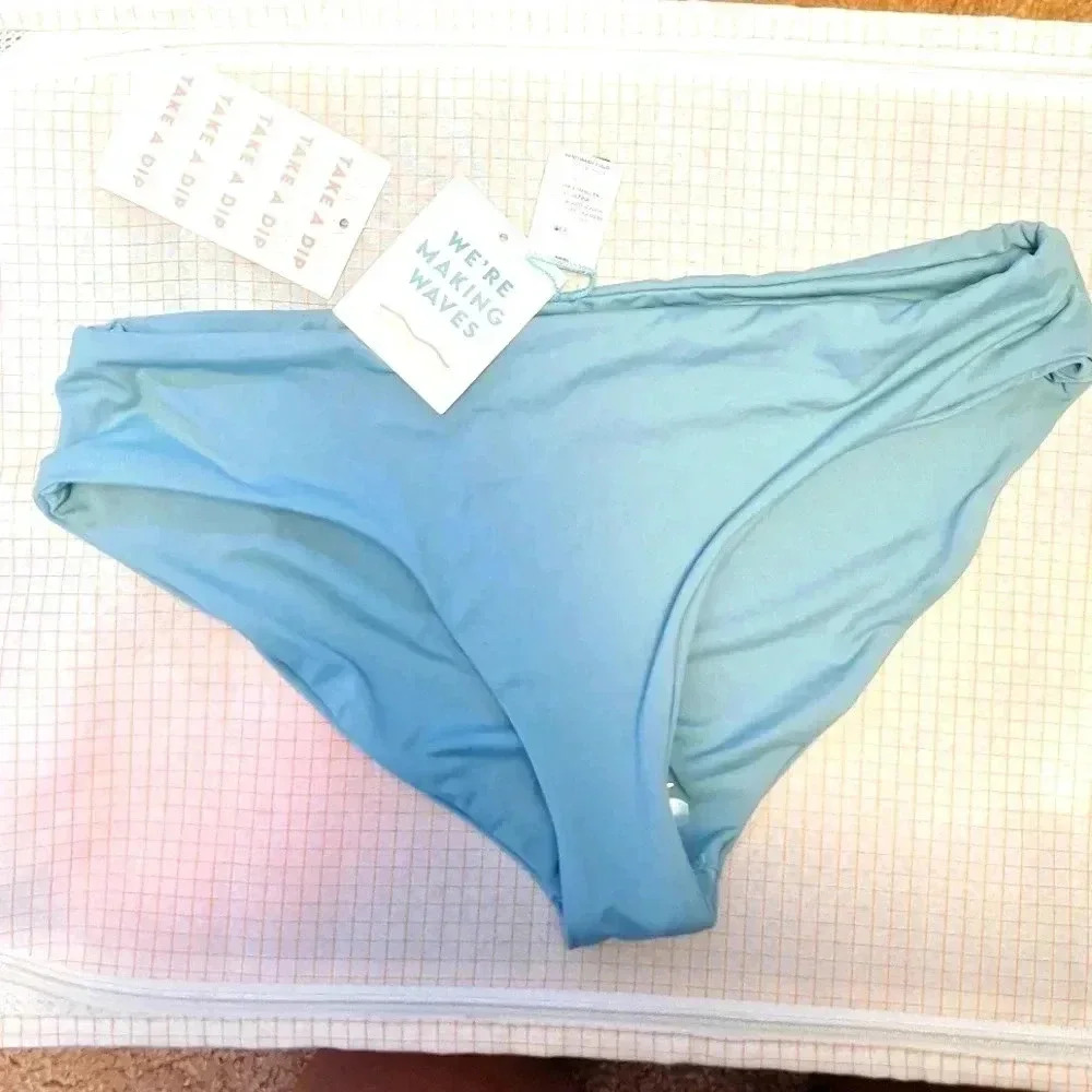 NWT Dippin Daisy's Bikini Bottom